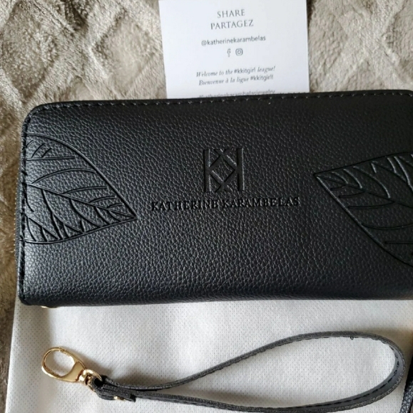 Ladies wallet - Picture 1 of 2